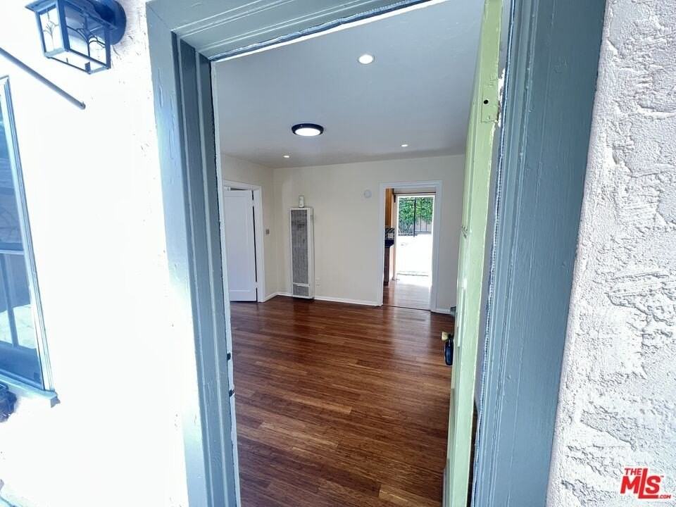 2019 Cypress Ave - Photo 3 of 31