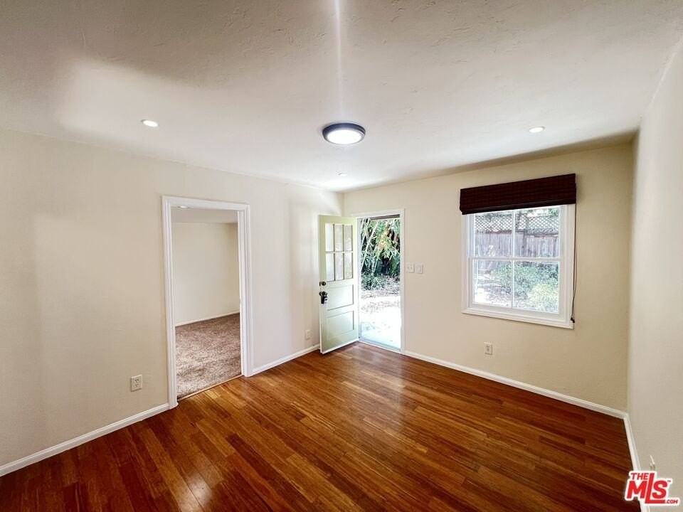 2019 Cypress Ave - Photo 6 of 31