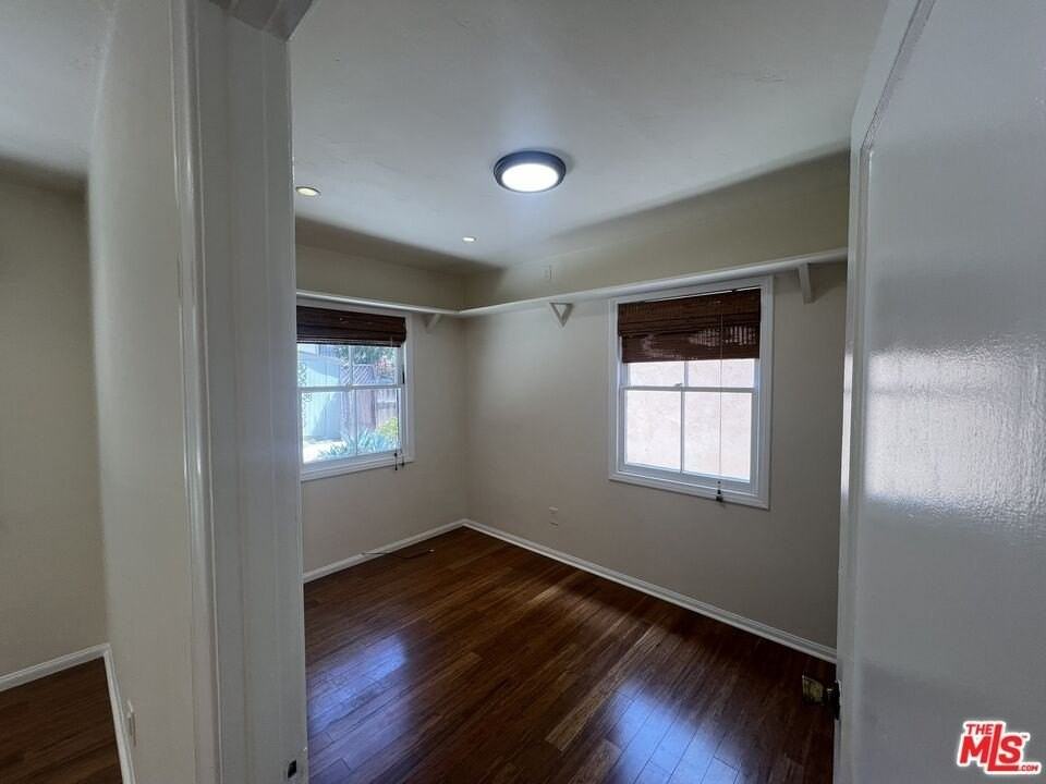 2019 Cypress Ave - Photo 7 of 31