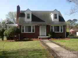 featured image of 1701 Washington Ave