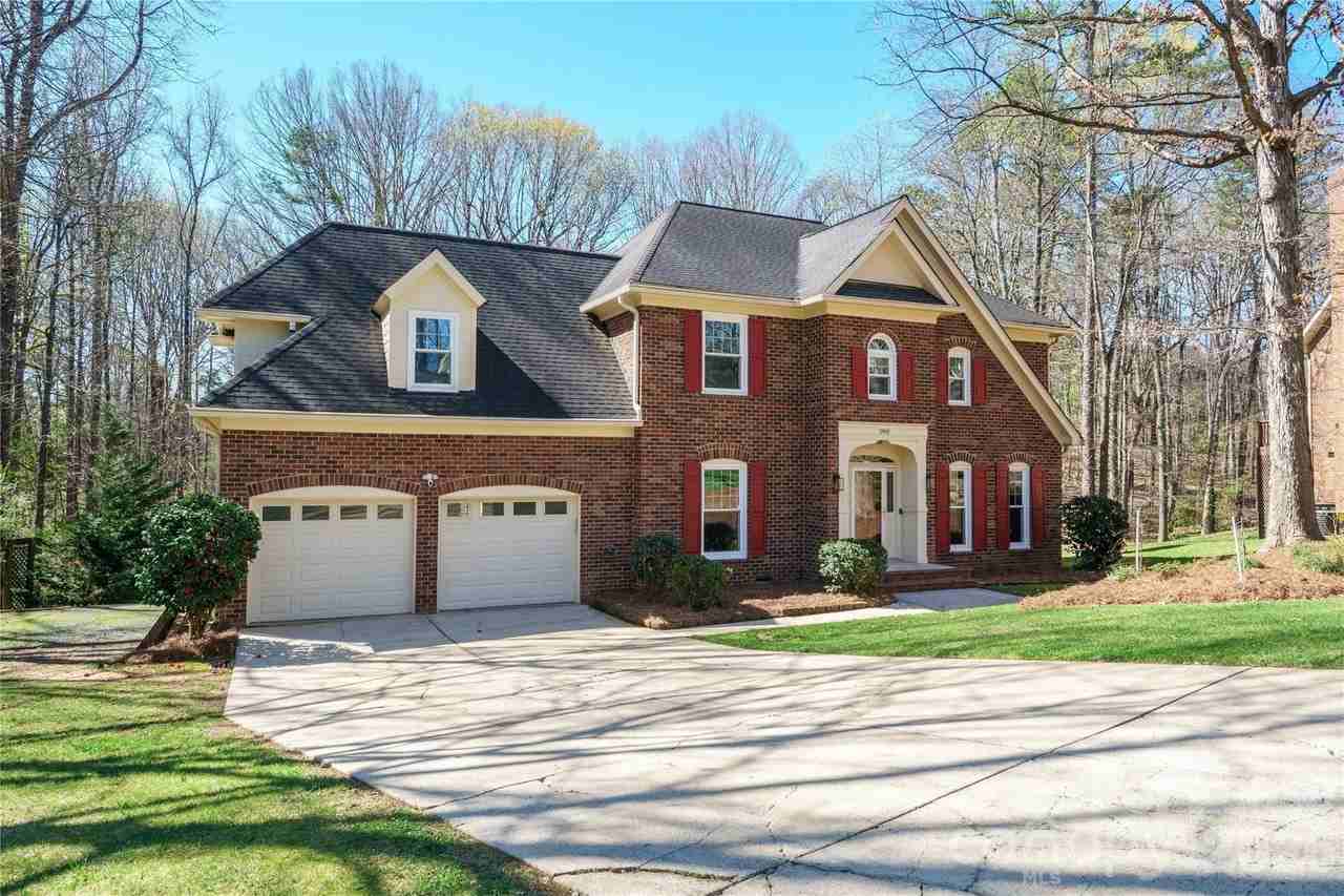 5901 Daria Ct - Photo 2 of 45