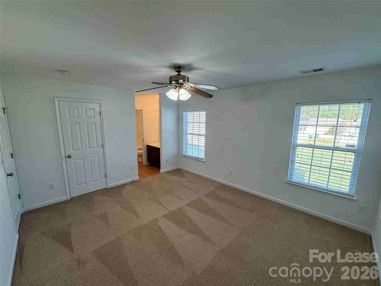 12069 Stratfield Place Cir - Photo 6 of 17