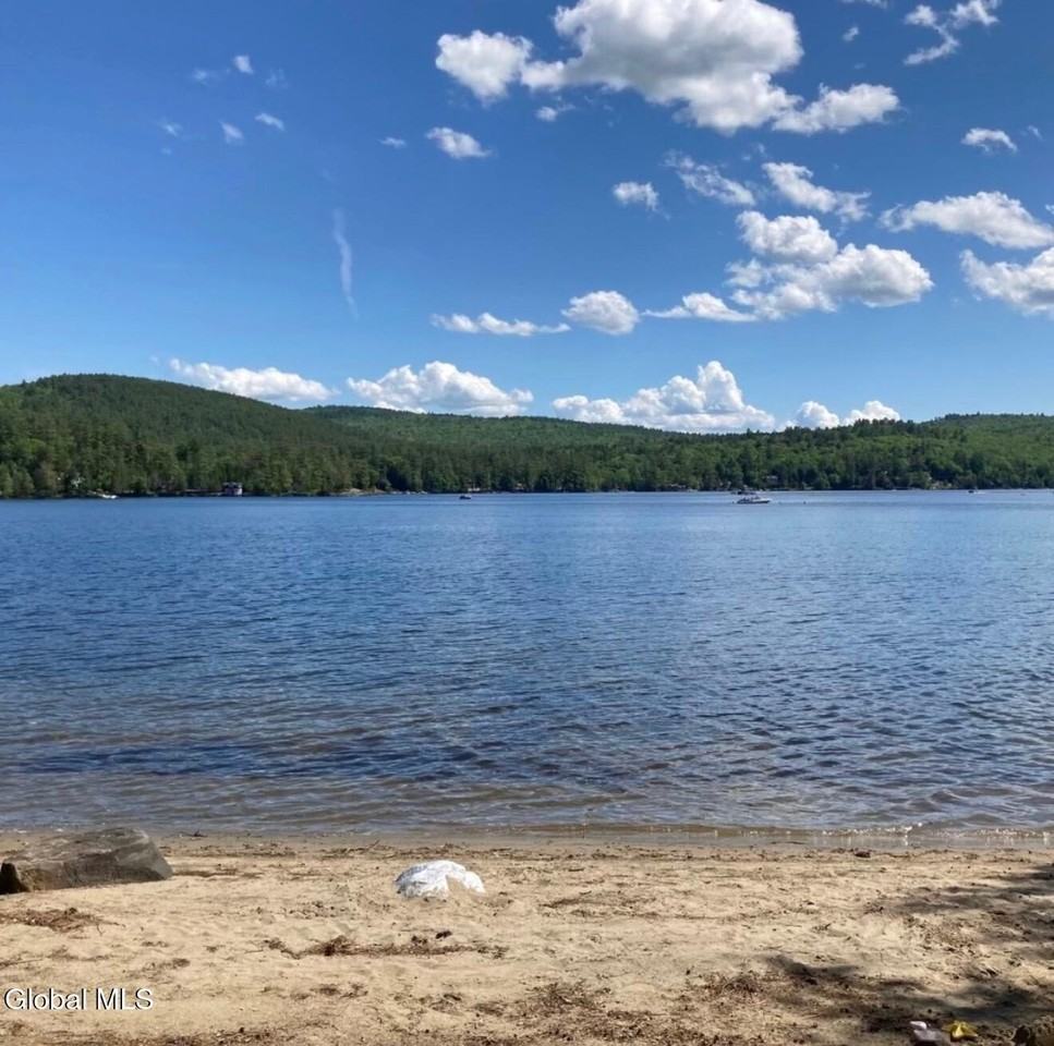 32 Gooseneck Rd - Photo 2 of 7