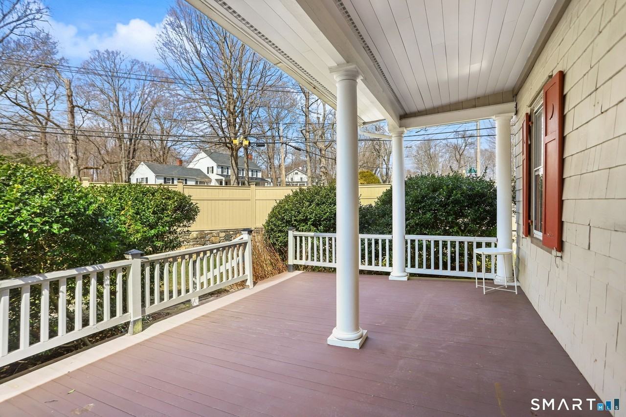 410 Wilton Rd W - Photo 4 of 22