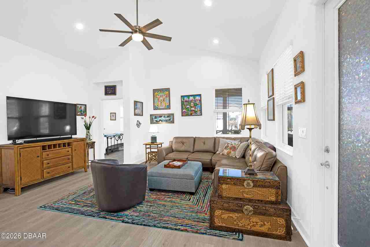 568 Daiquiri Pl - Photo 3 of 50