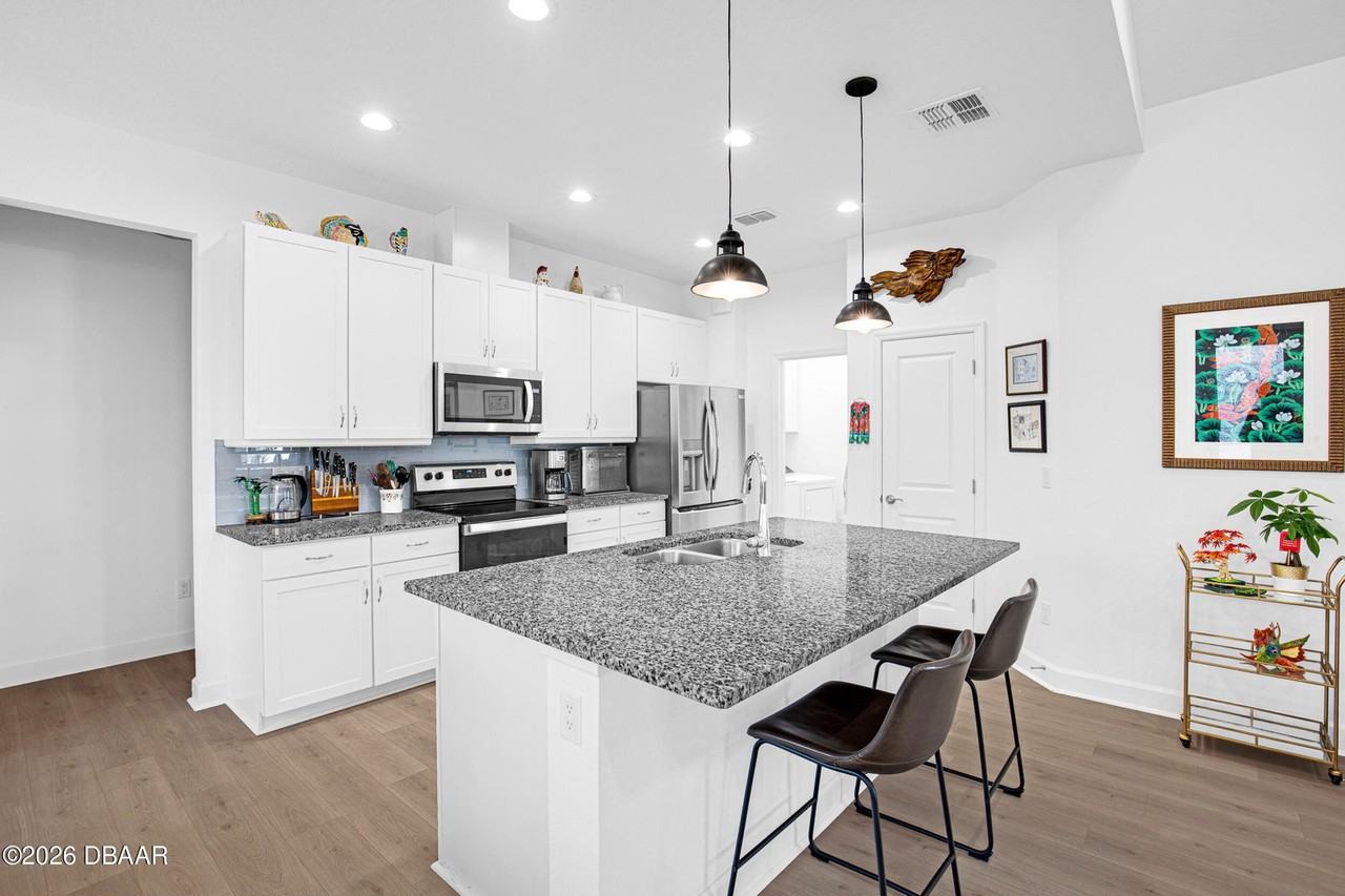 568 Daiquiri Pl - Photo 5 of 50