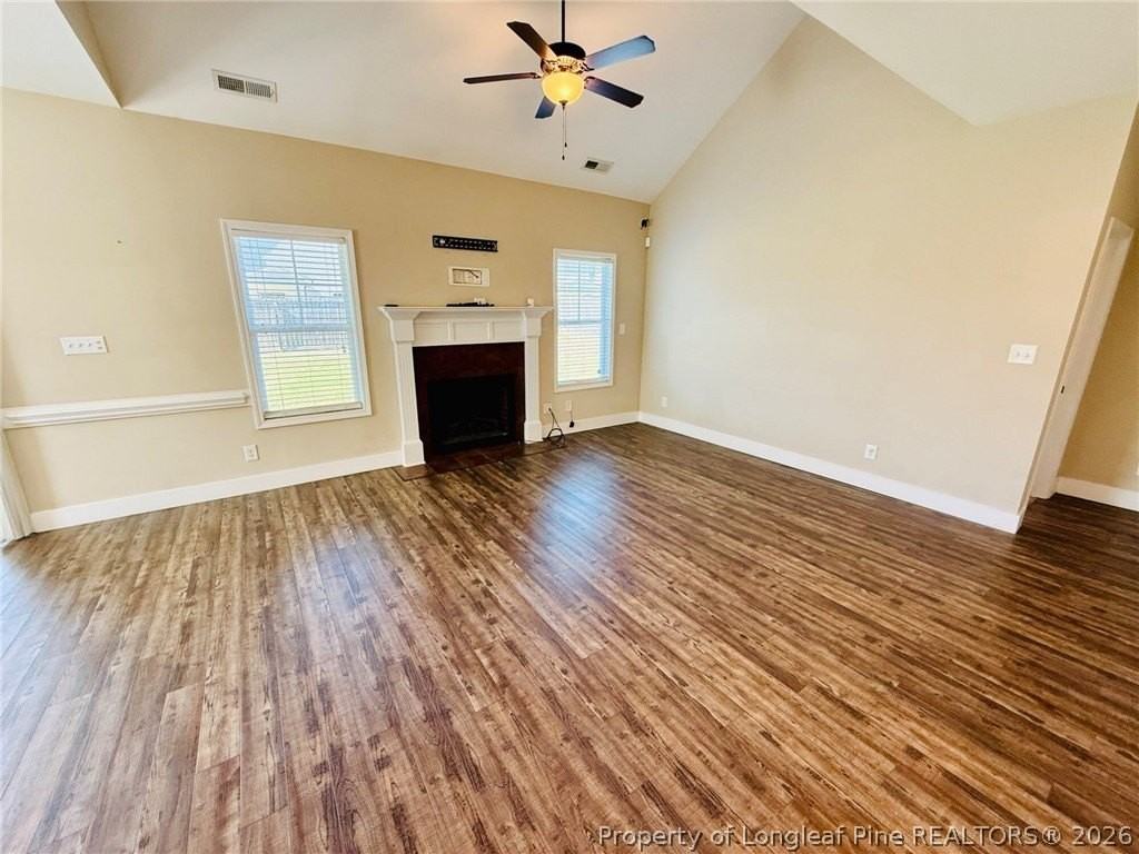 848 Bellingham Way - Photo 4 of 28