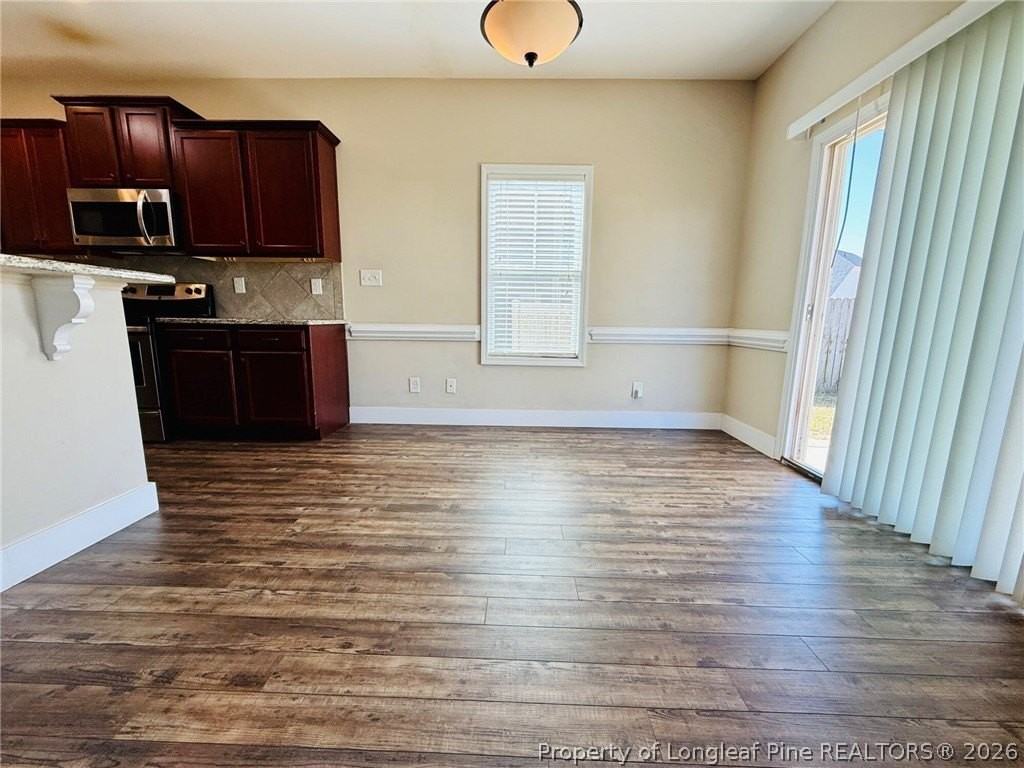848 Bellingham Way - Photo 6 of 28