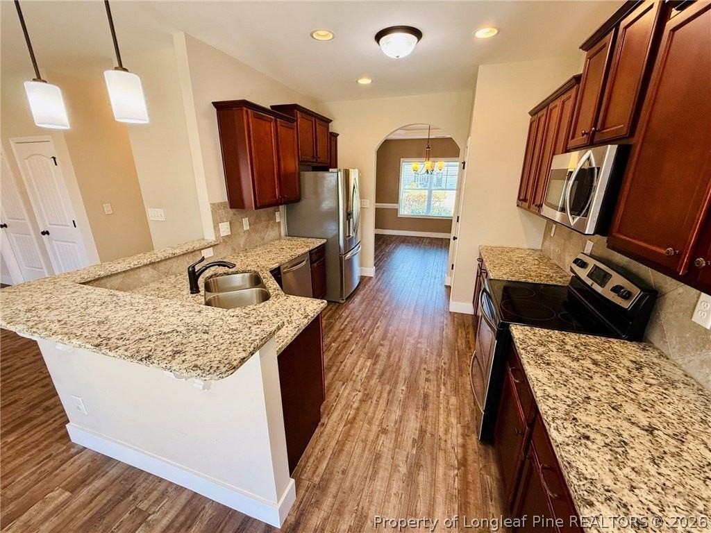 848 Bellingham Way - Photo 7 of 28