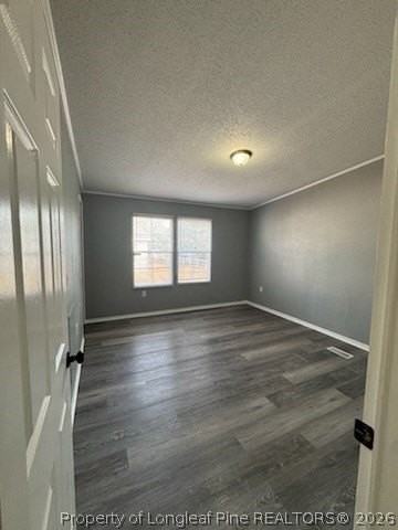 122 Oak St - Photo 5 of 9
