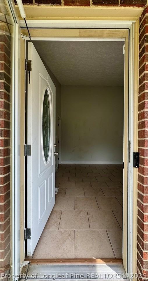 5026 Waterford Dr - Photo 2 of 22