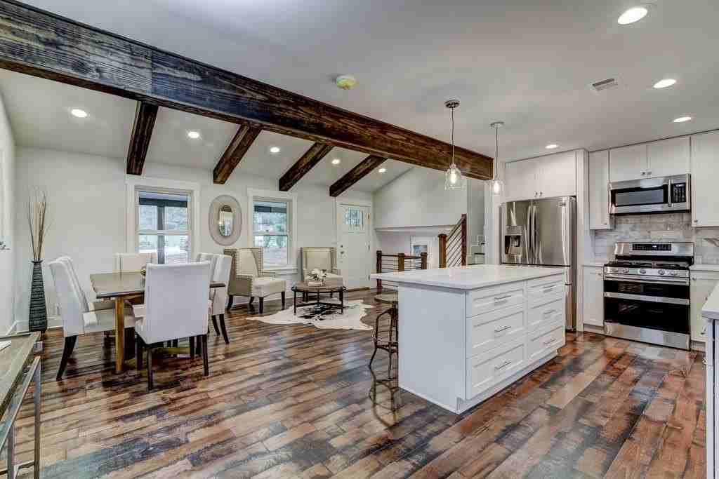 260 Moonshadow Ct - Photo 2 of 24