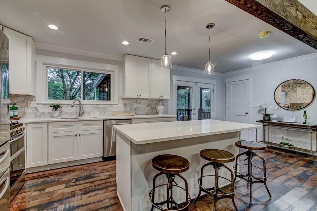 260 Moonshadow Ct - Photo 4 of 24