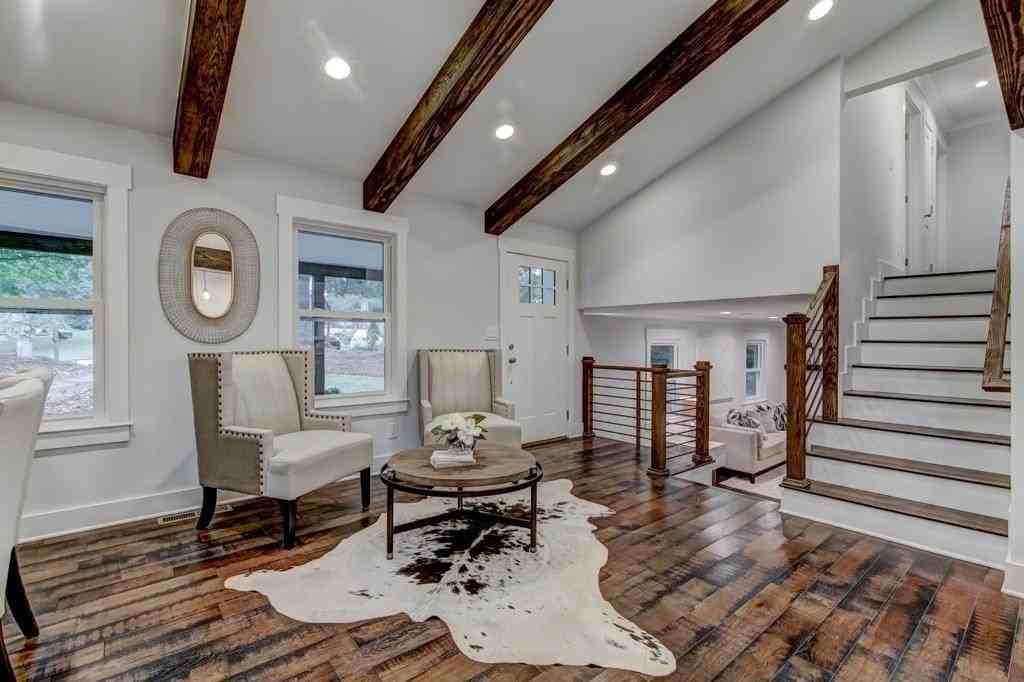 260 Moonshadow Ct - Photo 6 of 24