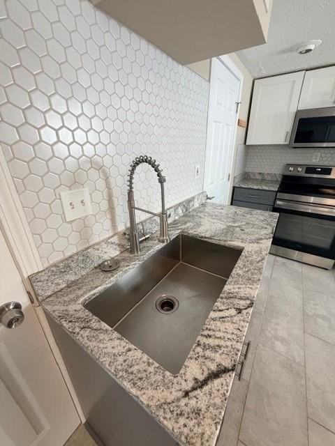 1923 Thompson Ave Unit 2 - Photo 5 of 11