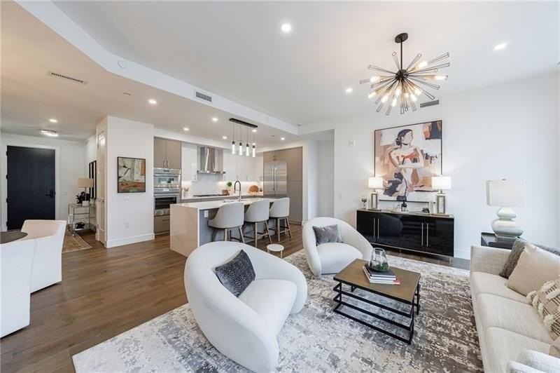 2425 Peachtree Rd Ne Unit 503