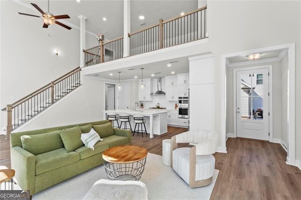 491 Pearl St - Photo 2 of 19