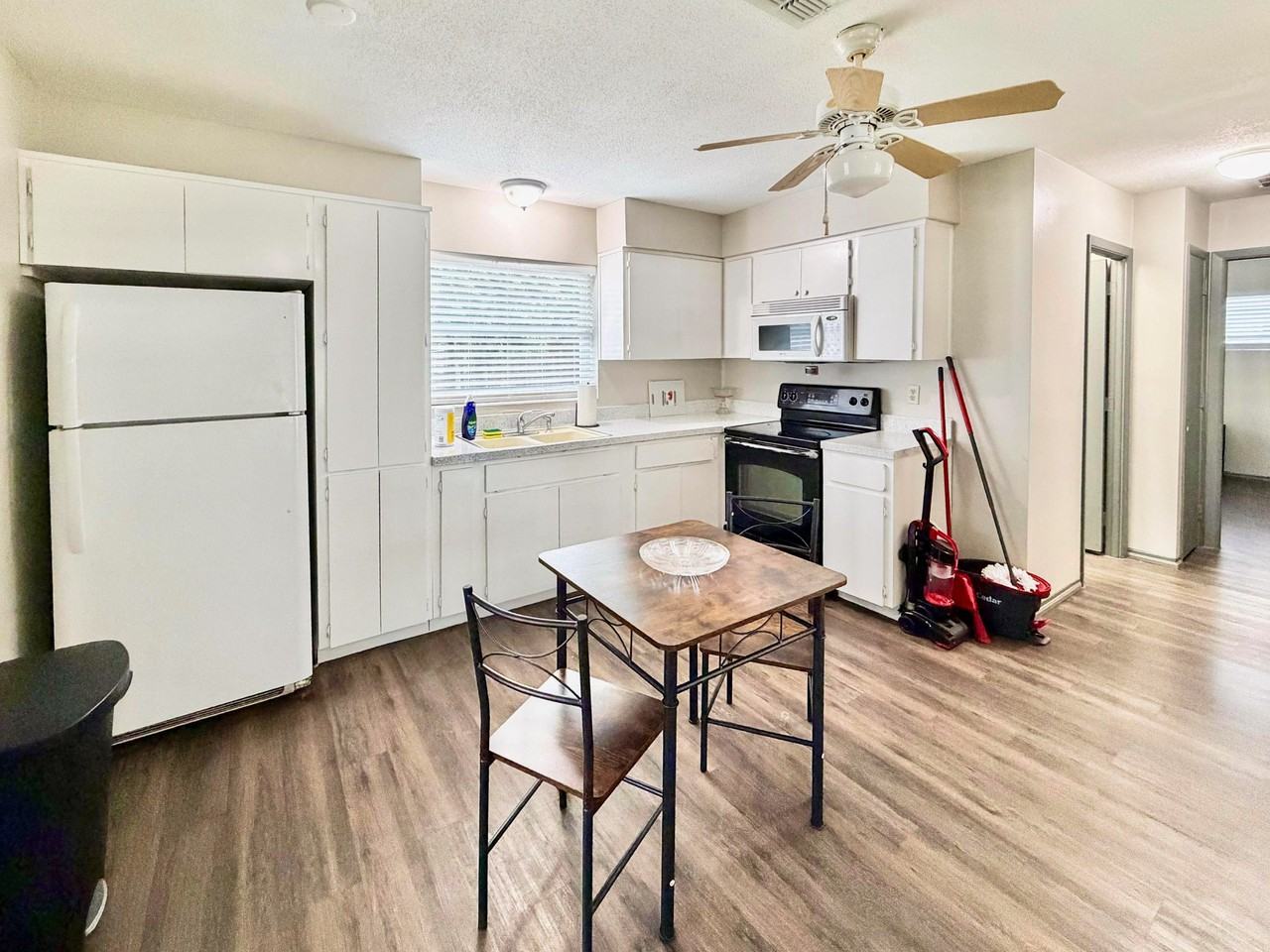 Azalea Dr - Photo 3 of 9