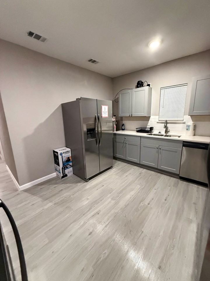 E Baltimore Ave - Photo 3 of 4