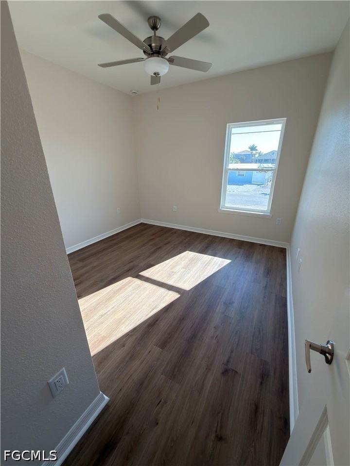 2381 Oleander St - Photo 5 of 16