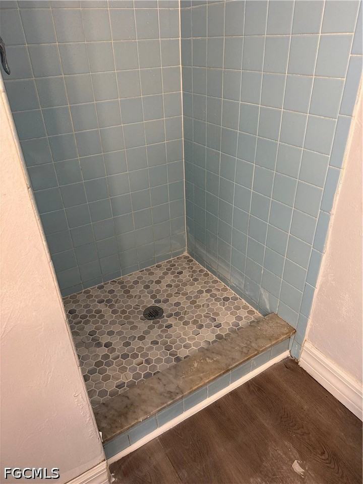 1830 Maravilla Ave Apt 811 - Photo 5 of 17