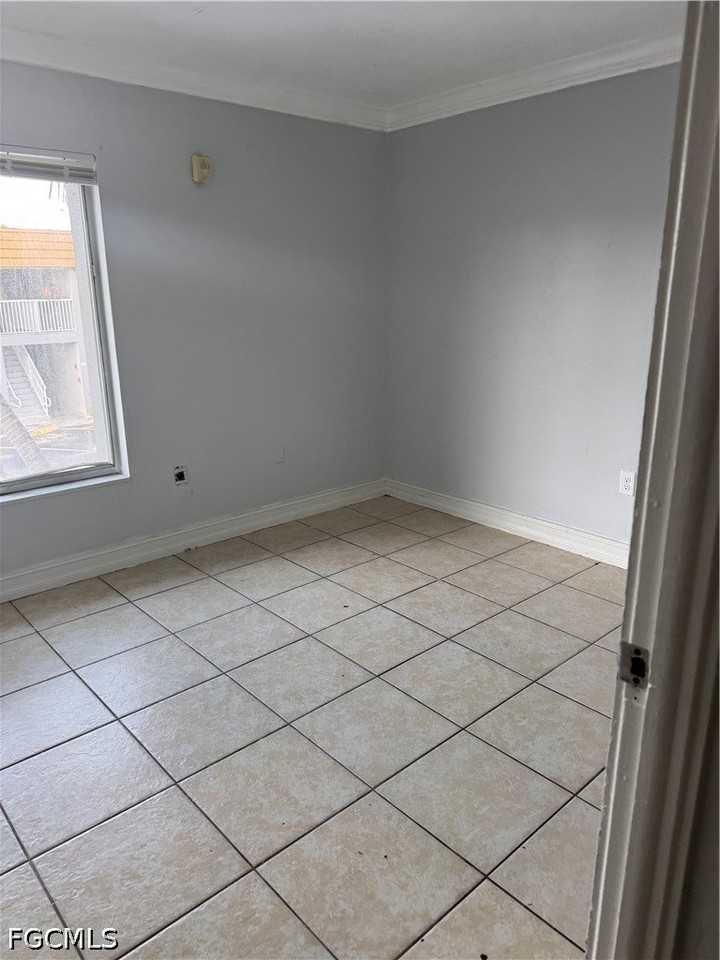 1830 Maravilla Ave Apt 811 - Photo 7 of 17