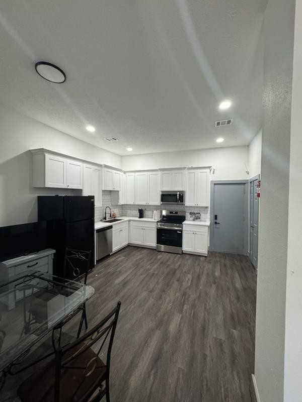 Chapman St - Photo 3 of 5