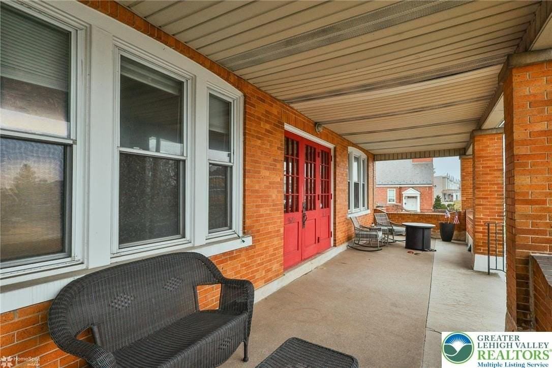 1629 W Broad St #2ndFL - Photo 2 of 47