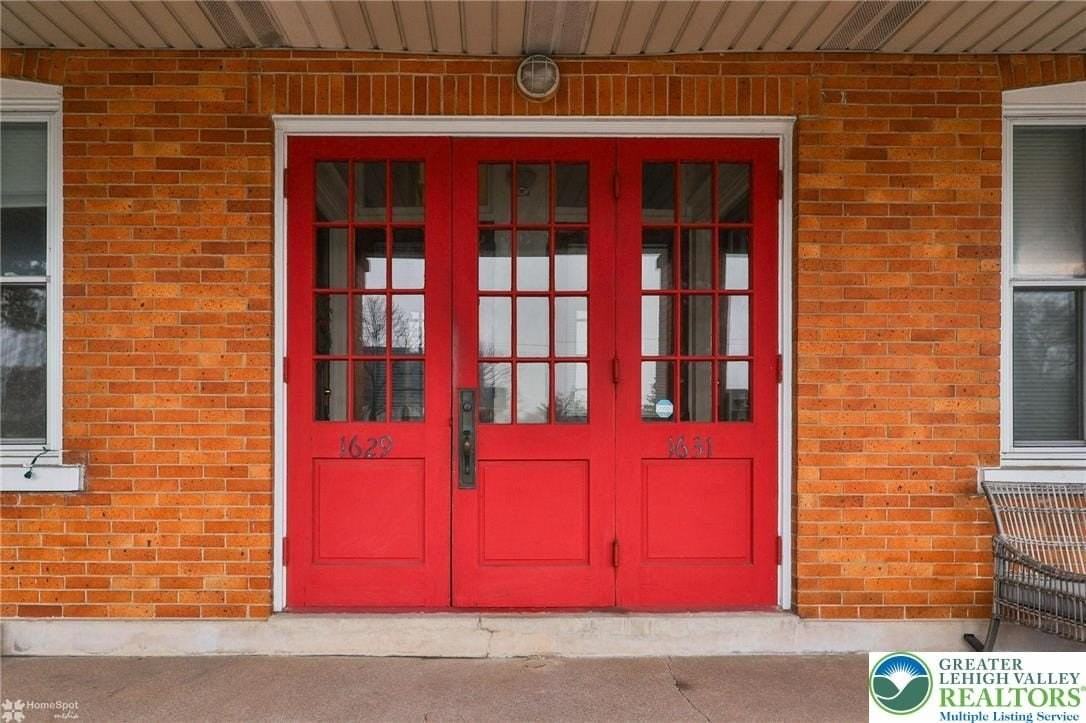 1629 W Broad St #2ndFL - Photo 4 of 47