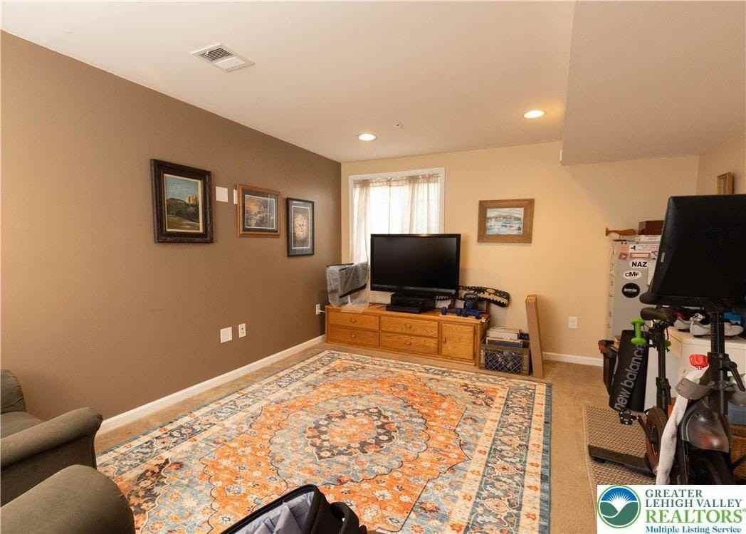 3632 Westminster Way - Photo 4 of 18