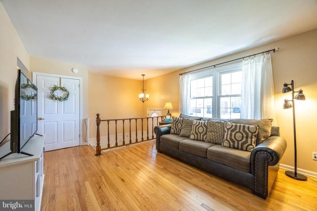 120 Marta Dr - Photo 2 of 30