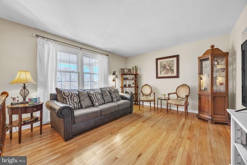 120 Marta Dr - Photo 3 of 30