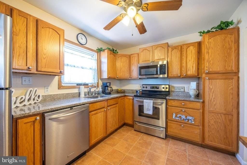 120 Marta Dr - Photo 5 of 30