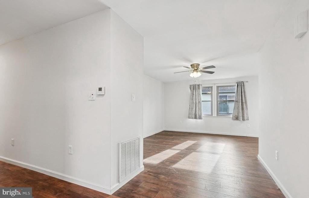 715 Cooper Landing Rd - Photo 7 of 19