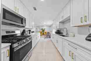 Key Largo Dr W - Photo 1 of 1