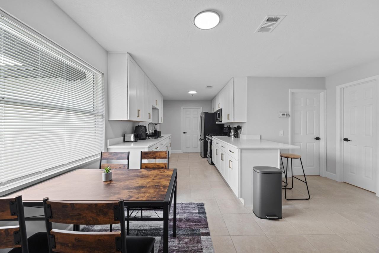 Key Largo Dr W - Photo 2 of 50