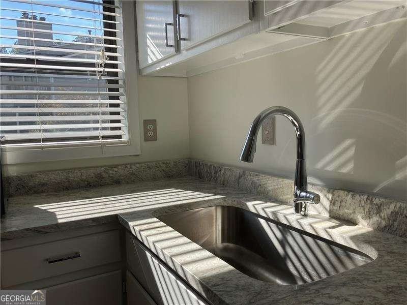 603 Park Ridge Cir - Photo 7 of 27