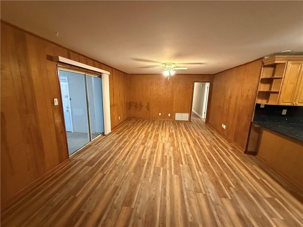 505 Newport Dr W - Photo 5 of 28