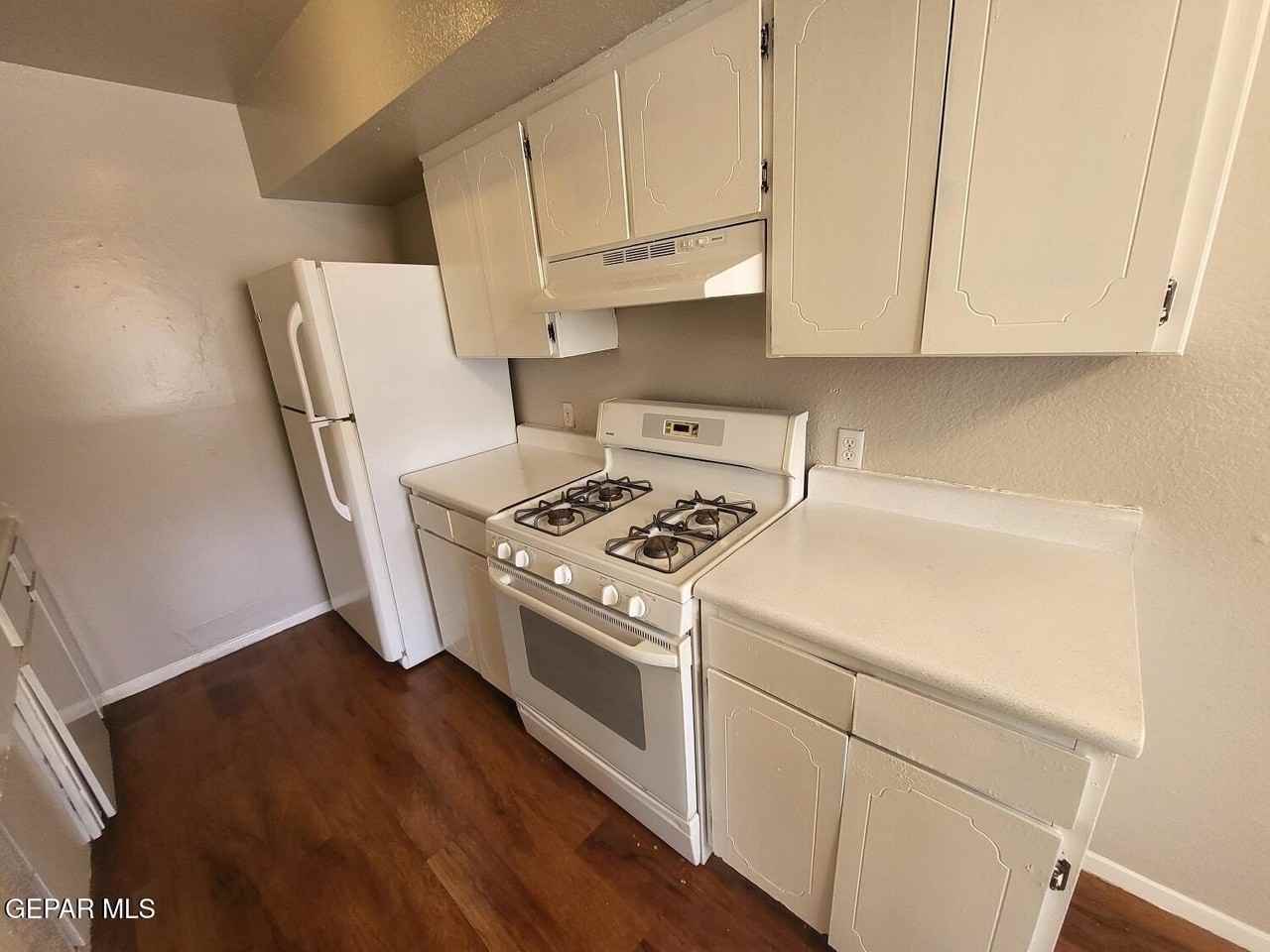 5209 Carousel Dr #6 - Photo 5 of 10