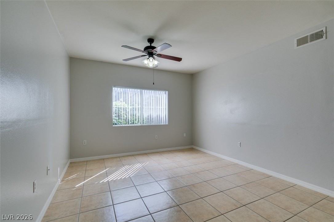 10245 S Maryland Pkwy #124 - Photo 6 of 40