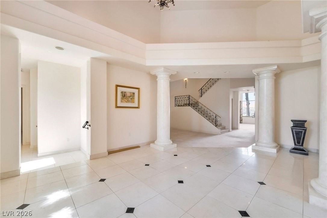 27 Grand Miramar Dr - Photo 2 of 32