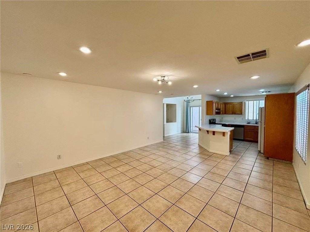 7301 Bindweed Rd - Photo 3 of 18