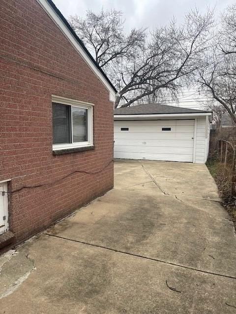 8254 Milburn St - Photo 2 of 10