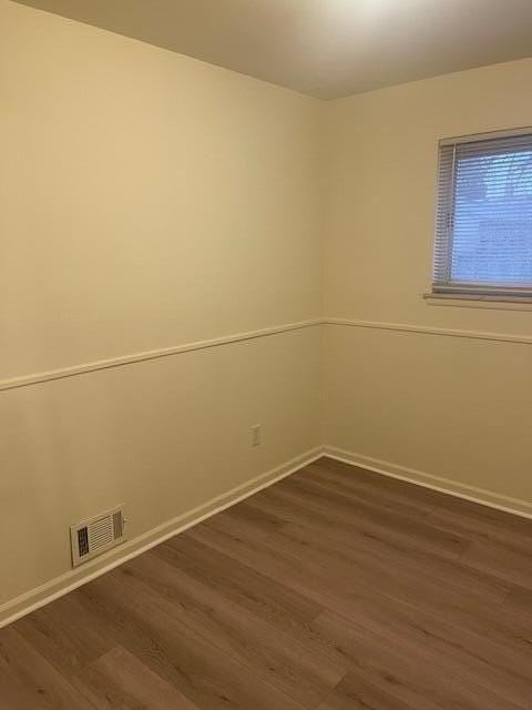 8254 Milburn St - Photo 6 of 10