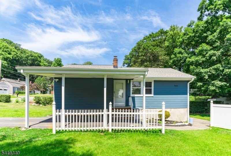 80 White Meadow Rd - Photo 2 of 17