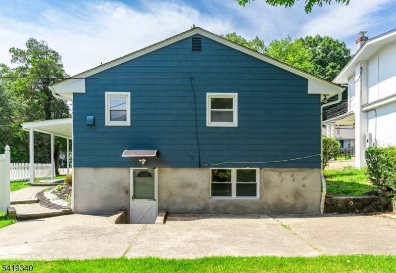 80 White Meadow Rd - Photo 3 of 17