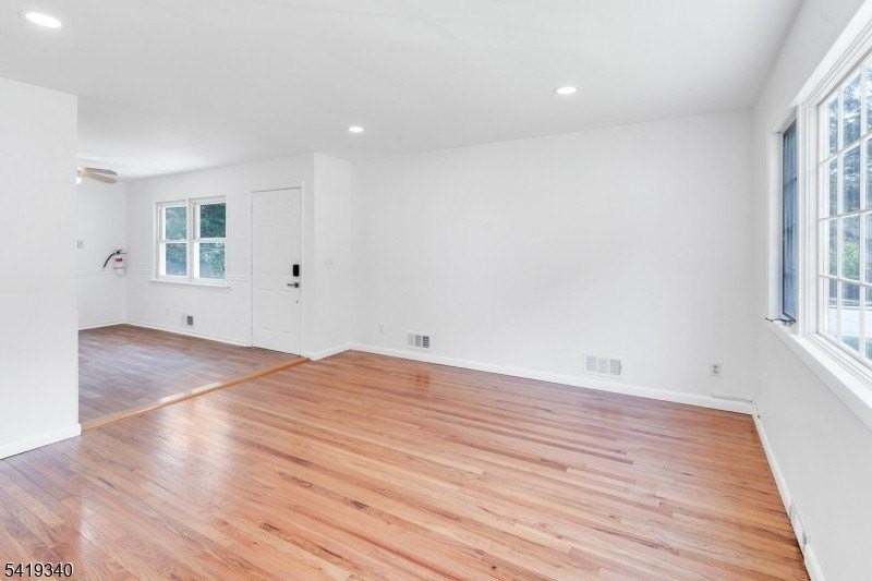 80 White Meadow Rd - Photo 5 of 17