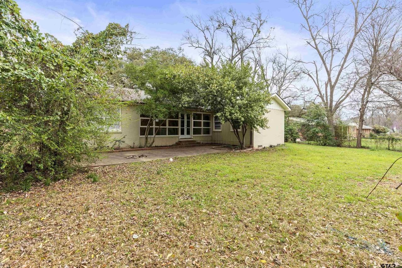 624 Zelwood Dr - Photo 4 of 19