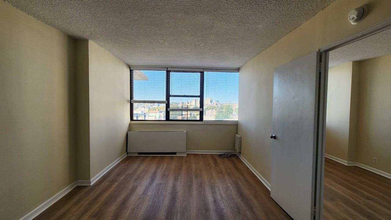 280 LUIS M MARIN BLVD #14H - Photo 2 of 10