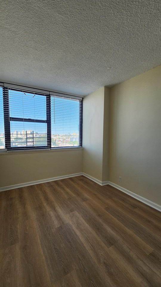 280 LUIS M MARIN BLVD #14H - Photo 4 of 10